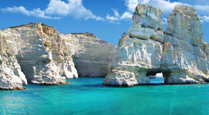 How far is Athens to Corfu? How far is Athens to Corfu?