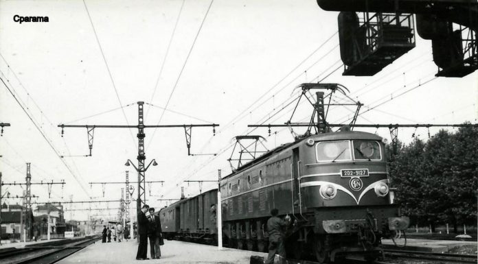 How far is Nice from Cannes by train? How far is Nice from Cannes by train?