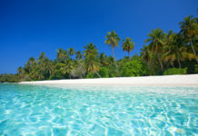 How far is Santo Domingo to the beach? How far is Santo Domingo to the beach?