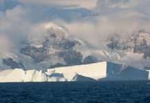 How far is Temecula from the ocean? How far is Temecula from the ocean?