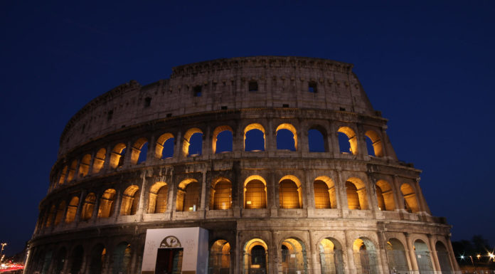 How far is the Vatican from Rome city Centre? How far is the Vatican from Rome city Centre?