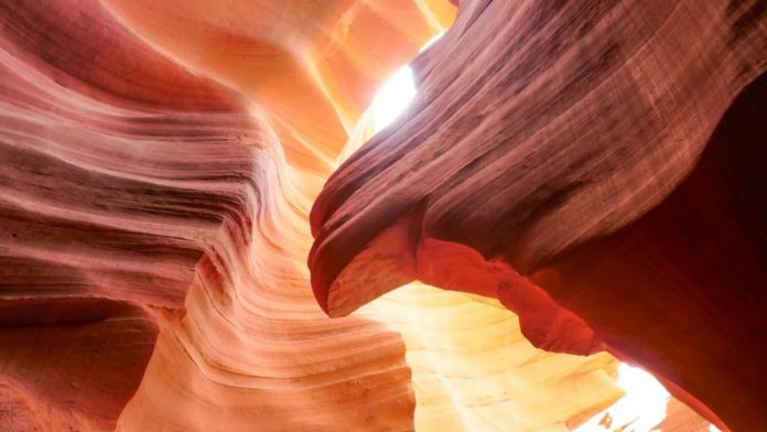 How hard is Lower Antelope Canyon?