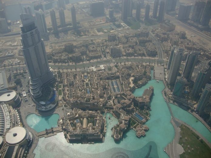 How long can you stay at the top Burj Khalifa?