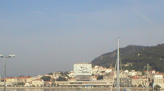 How long is the ferry ride from Ancona Italy to Split Croatia? How long is the ferry ride from Ancona Italy to Split Croatia?