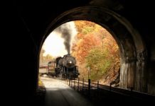 How long is the light show at the pyramids? How long is the light show at the pyramids?