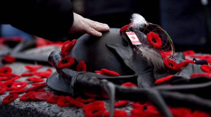 How long is the shift for the Tomb of the Unknown Soldier? How long is the shift for the Tomb of the Unknown Soldier?