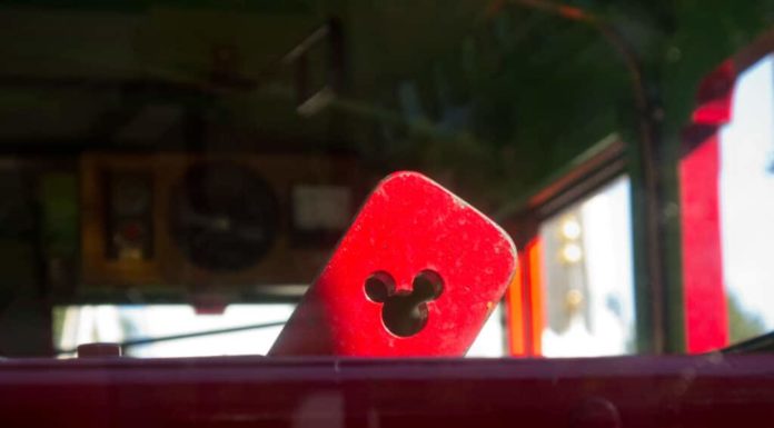 How many Hidden Mickeys are in Disneyland? How many Hidden Mickeys are in Disneyland?