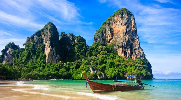 How many beach is in Thailand? How many beach is in Thailand?
