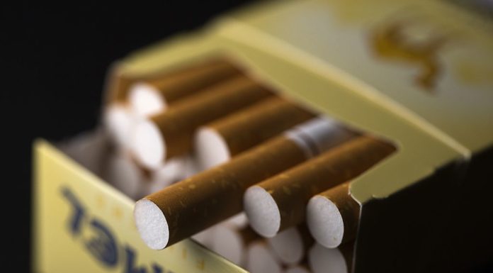 How many cigarettes do Chinese smoke? How many cigarettes do Chinese smoke?