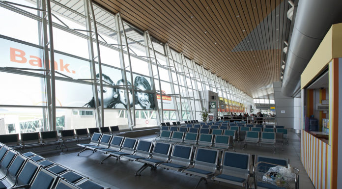 How many flights of stairs is Mount Kinabalu? How many flights of stairs is Mount Kinabalu?