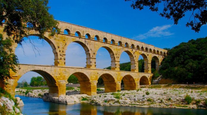 How many fountains are in Rome today? How many fountains are in Rome today?