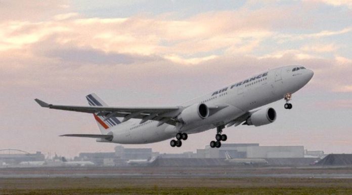 How many international airports are in France? How many international airports are in France?