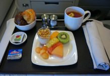 How many meals are served on Qatar Airways? How many meals are served on Qatar Airways?