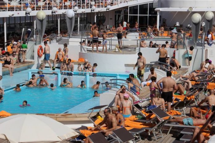How many pools are on the Norwegian Breakaway?