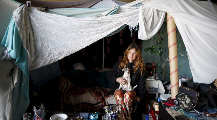 How many sections are there in Los Angeles? How many sections are there in Los Angeles?