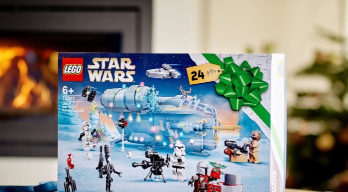 How many stores does LEGO have 2021? How many stores does LEGO have 2021?