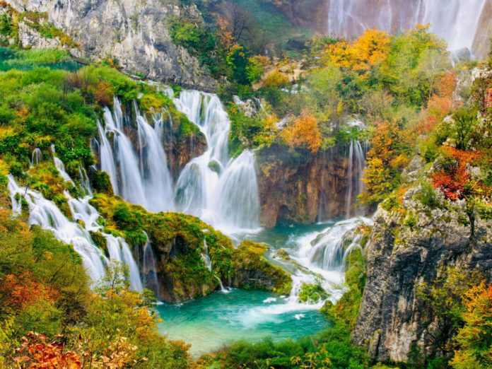 How many waterfalls are in Plitvice National Park?