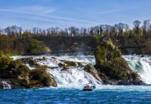 How many waterfalls are there in Switzerland? How many waterfalls are there in Switzerland?