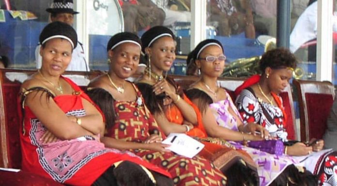 How many wives does the King of Brunei have? How many wives does the King of Brunei have?