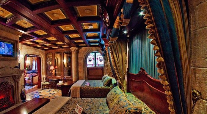 How much does a trip to Disneyland Paris cost? How much does a trip to Disneyland Paris cost?