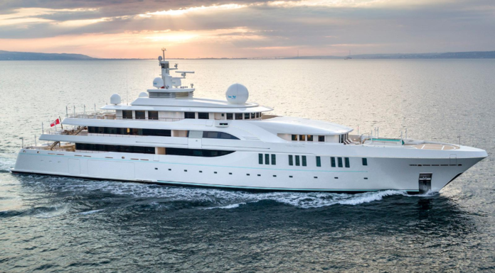 How much does it cost to rent a yacht in Greece for a week? How much does it cost to rent a yacht in Greece for a week?