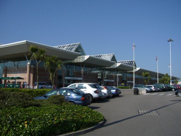 How much is a taxi from Jersey Airport to St. Helier?
