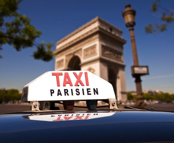 How much is a taxi from Paris to Disneyland?
