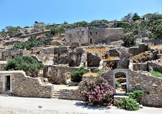 How much is the boat from Plaka to Spinalonga? How much is the boat from Plaka to Spinalonga?