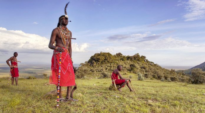 How should I dress for a safari in Kenya? How should I dress for a safari in Kenya?