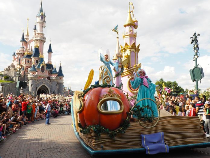Is 1 day enough for Disneyland Paris?