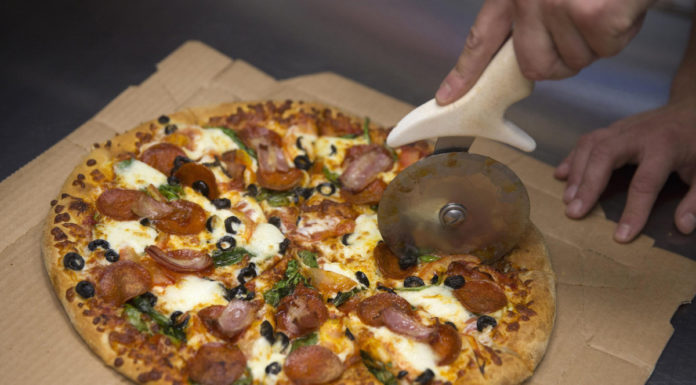 Is 3 slices of pizza too much? Is 3 slices of pizza too much?