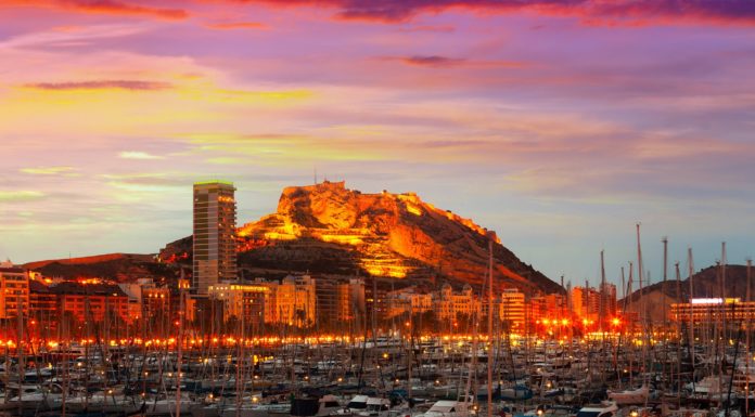Is Alicante warmer than Malaga? Is Alicante warmer than Malaga?