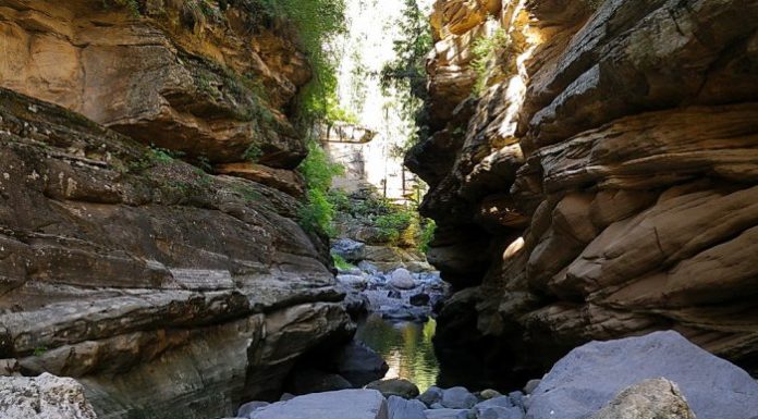 Is Antelope Canyon a difficult hike? Is Antelope Canyon a difficult hike?