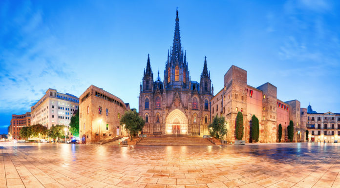 Is Barcelona a walkable city? Is Barcelona a walkable city?