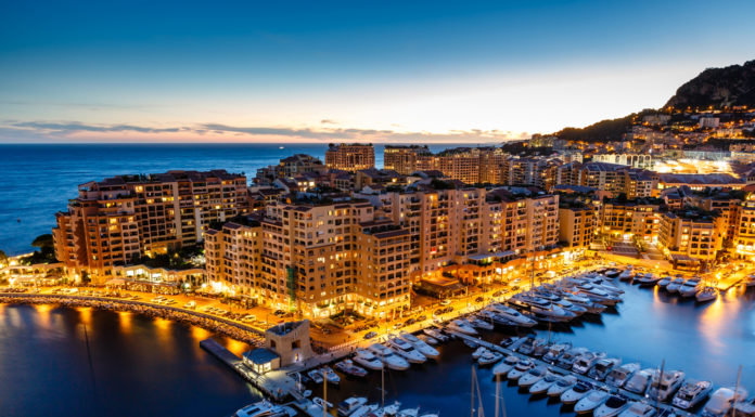 Is Biarritz on the French Riviera? Is Biarritz on the French Riviera?