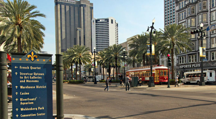 Is Canal Street safe at night New Orleans? Is Canal Street safe at night New Orleans?