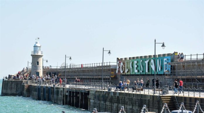 Is Chelsea Harbour open? Is Chelsea Harbour open?