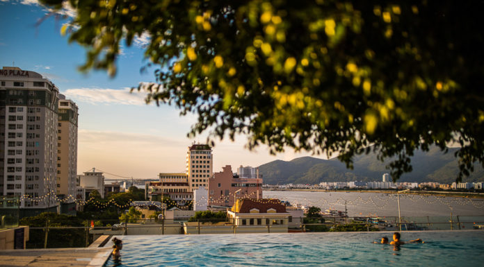 Is Da Nang near Ho Chi Minh? Is Da Nang near Ho Chi Minh?