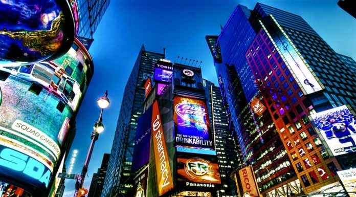 Is Disney PhotoPass free? Is Disney PhotoPass free?