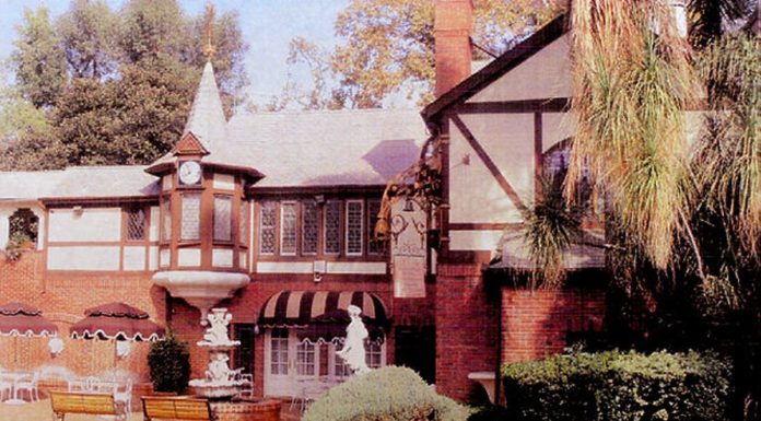 Is Encino California rich? Is Encino California rich?