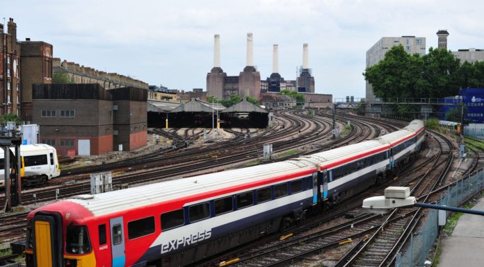 Is Gatwick Express running from Victoria? Is Gatwick Express running from Victoria?