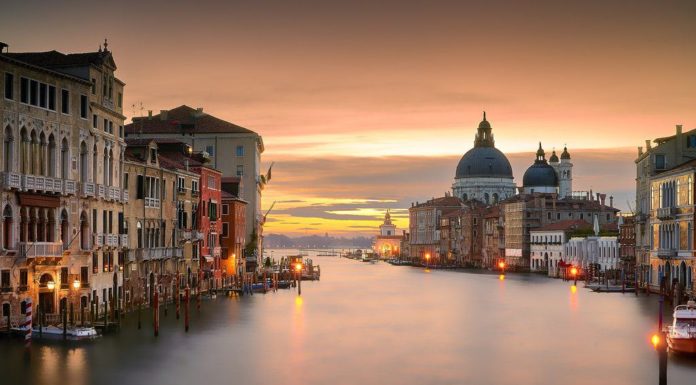 Is Italy near Holland? Is Italy near Holland?