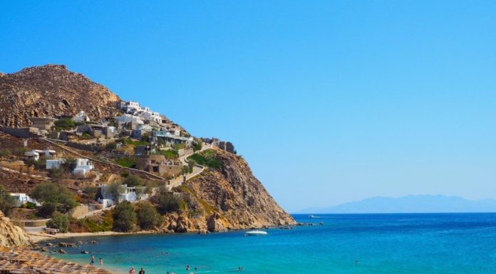 Is Mykonos famous for gays? Is Mykonos famous for gays?