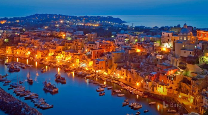 Is Naples Italy pretty? Is Naples Italy pretty?