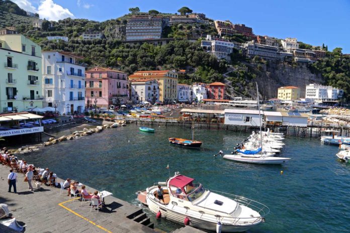 Is Naples worth a day trip from Rome?