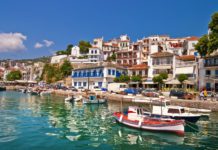 Is Naxos or Paros better? Is Naxos or Paros better?