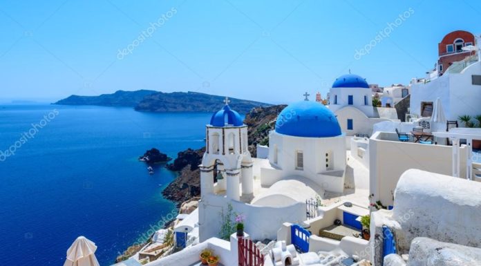 Is Santorini a city or island? Is Santorini a city or island?