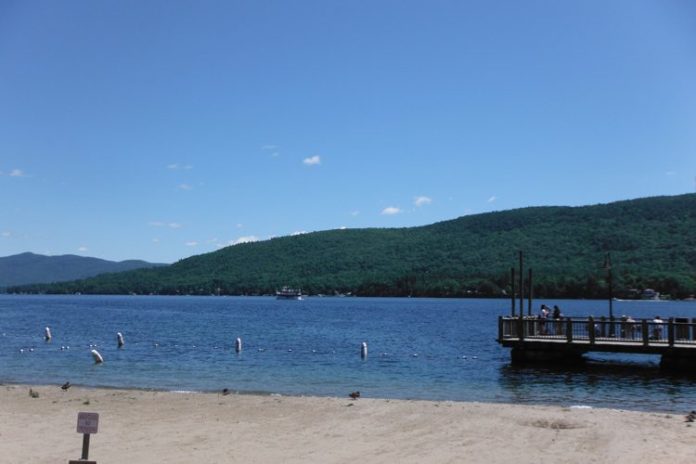 Is Saratoga Springs or Lake George better?