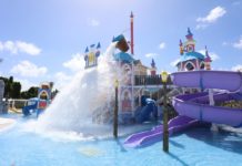 Is Saratoga a deluxe resort? Is Saratoga a deluxe resort?