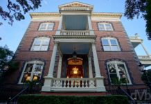 Is Savannah or Charleston better? Is Savannah or Charleston better?